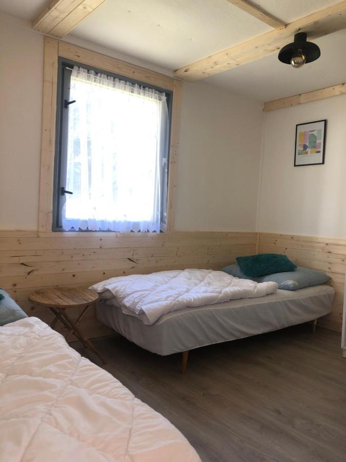 Retro Chatky Hurka Lipno Horní Planá 外观 照片