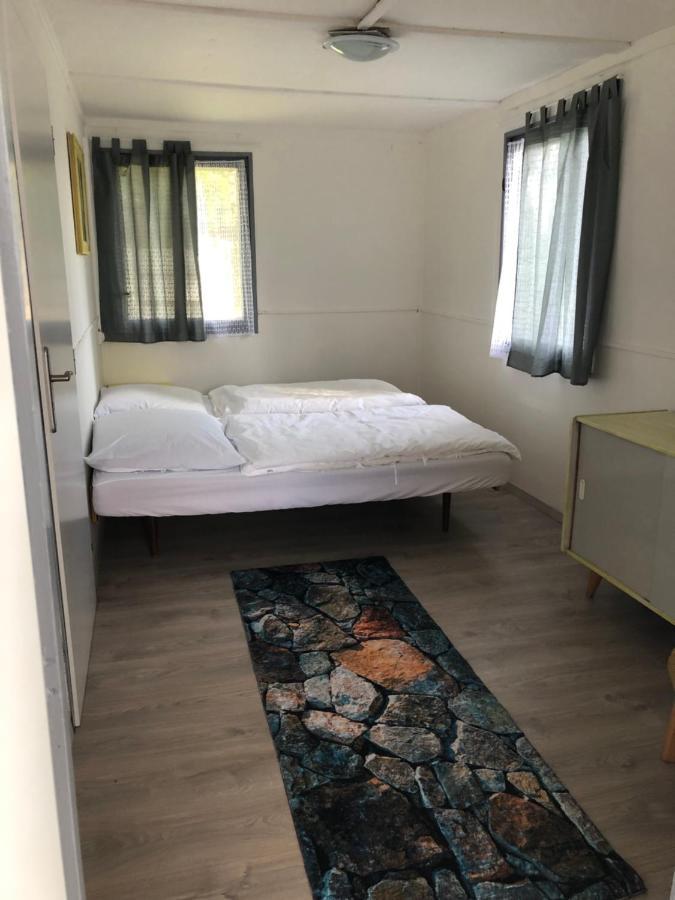 Retro Chatky Hurka Lipno Horní Planá 外观 照片