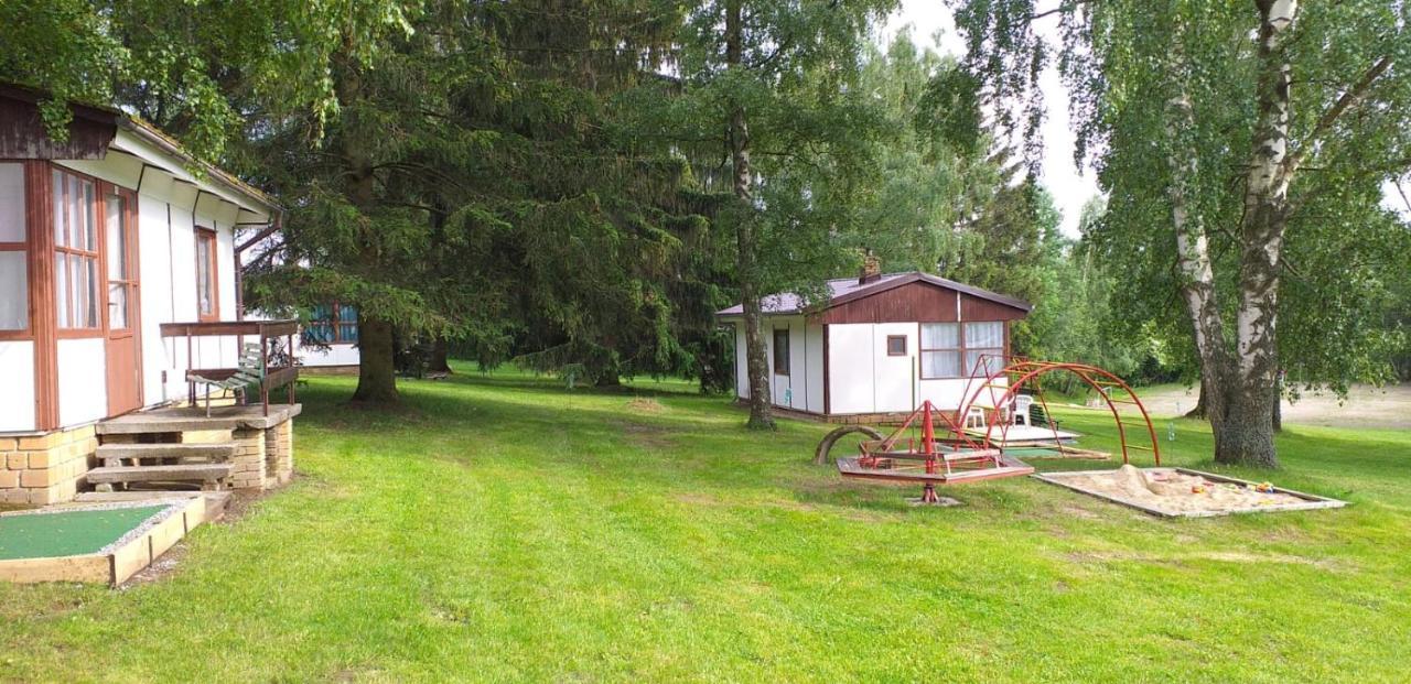 Retro Chatky Hurka Lipno Horní Planá 外观 照片