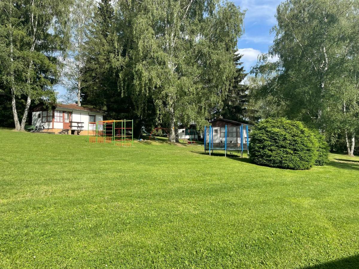 Retro Chatky Hurka Lipno Horní Planá 外观 照片