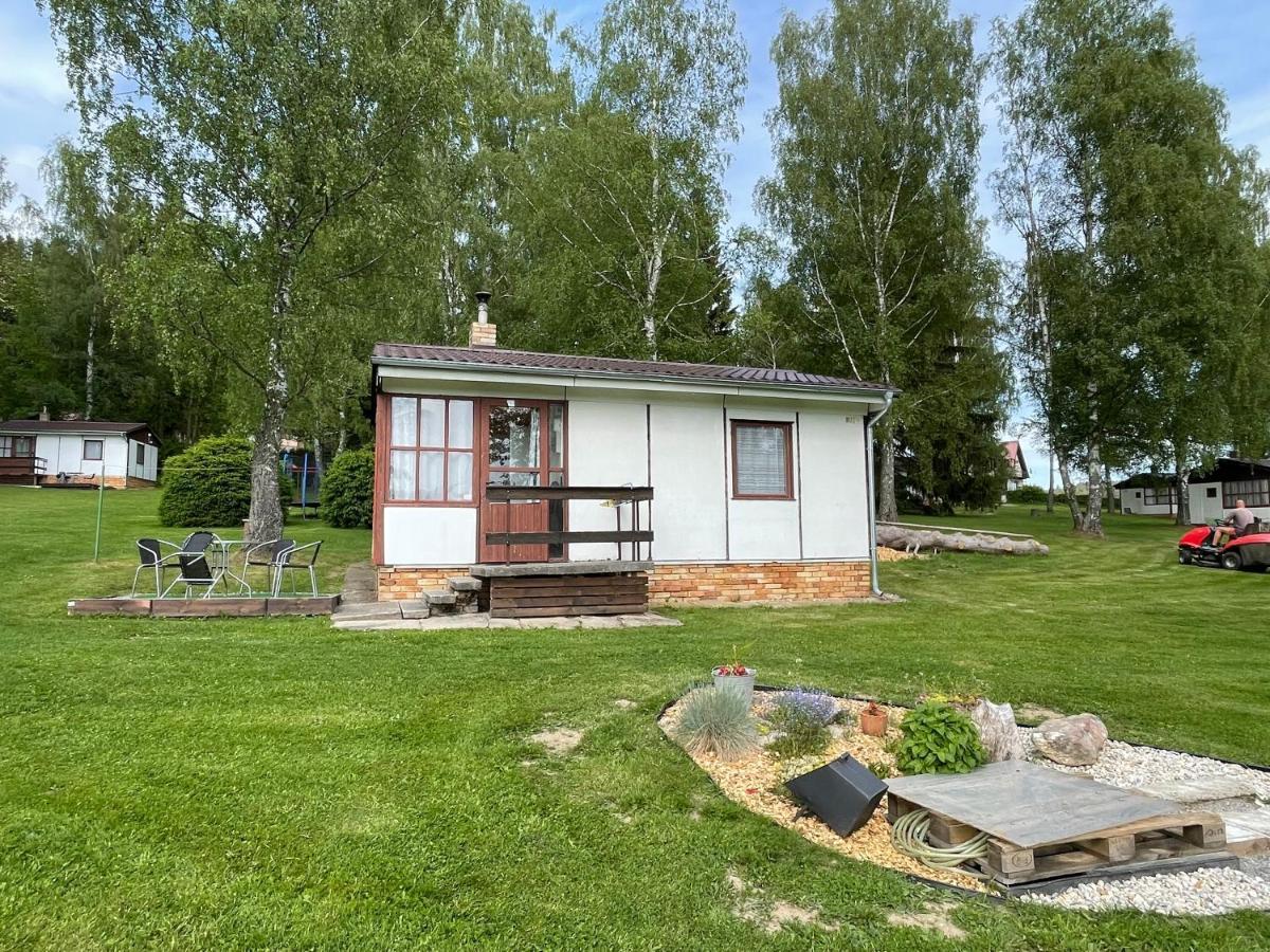 Retro Chatky Hurka Lipno Horní Planá 外观 照片