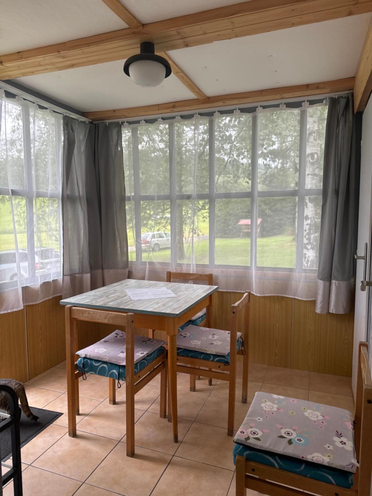Retro Chatky Hurka Lipno Horní Planá 外观 照片
