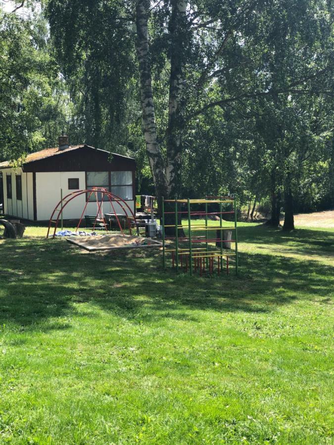 Retro Chatky Hurka Lipno Horní Planá 外观 照片